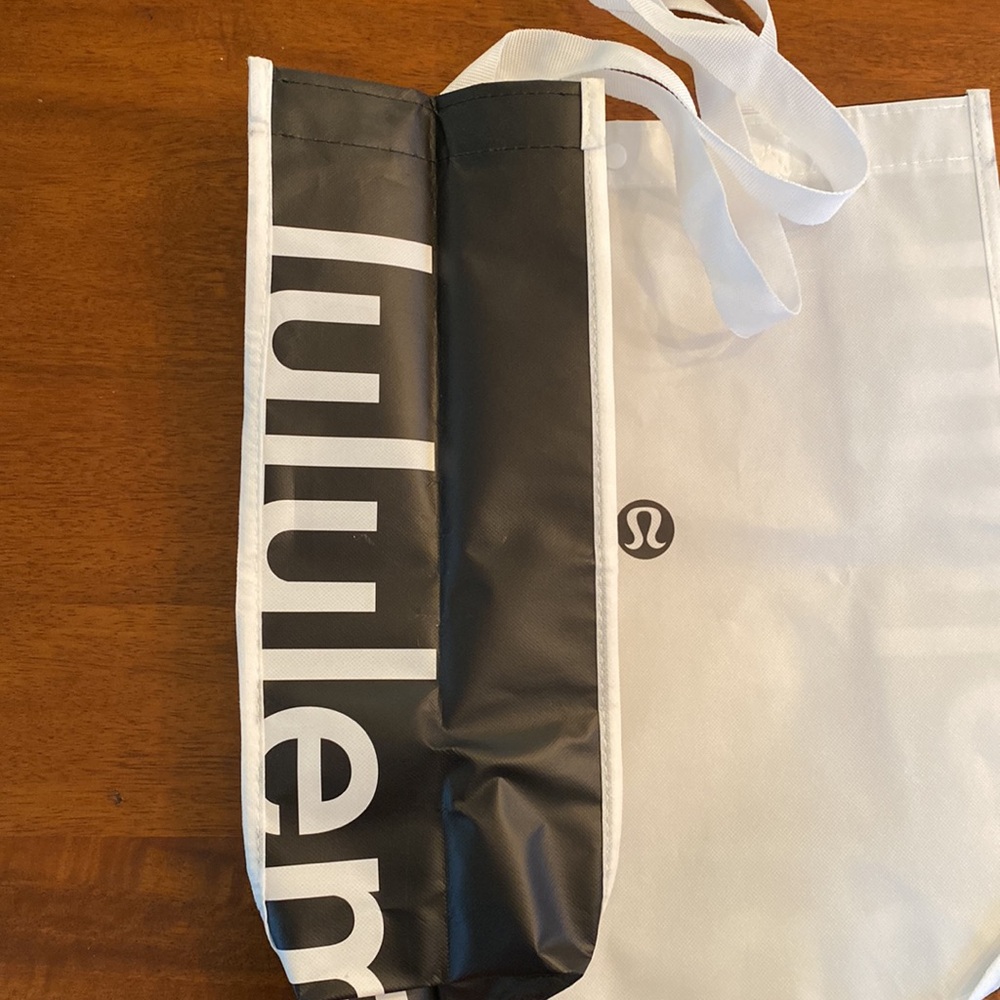 Large and small lululemon reusable totes - Picture 2 of 3